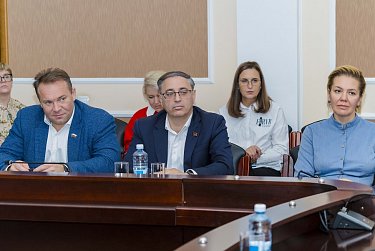 Депутаты определились с датой заседания